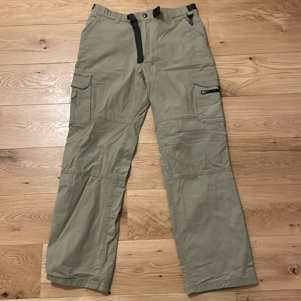 BC clothing pants